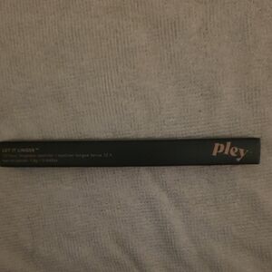 Let It Linger Eyeliner - Black